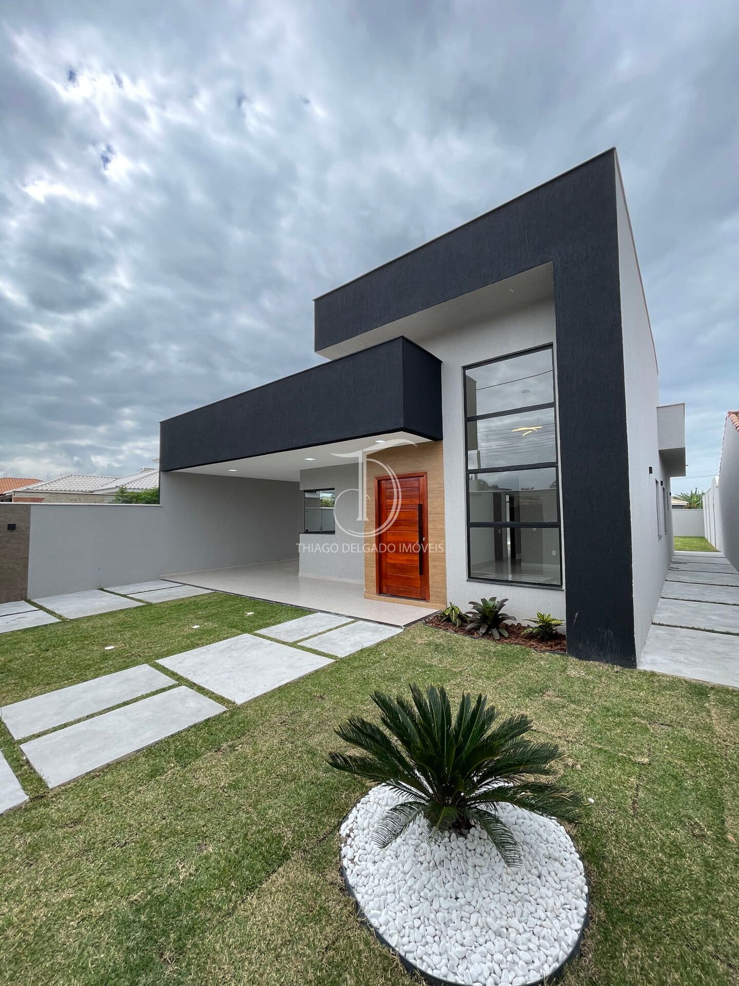 Casa térrea com 3 quartos – Suítes com acesso externo e área gourmet completa!