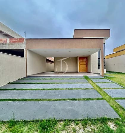 Belíssima e espaçosa casa no condomínio Pedra de Inoã