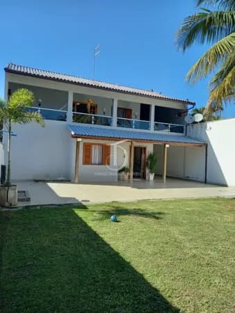 Casa de Alto Padrão – 217 m² construídos em terreno inteiro de 480 m²