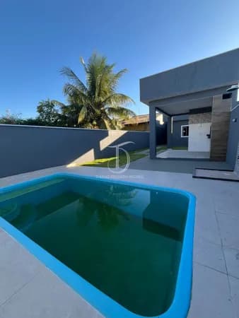 Casa com Suíte e Piscina à Venda no Jardim Atlântico - Maricá
