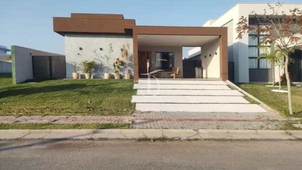 Excelente Oportunidade - Casa Linear - Conforto e funcionalidade em Alphaville
