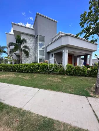 Casa Duplex de Alto Padrão à Venda no Condomínio Alphaville Maricá
