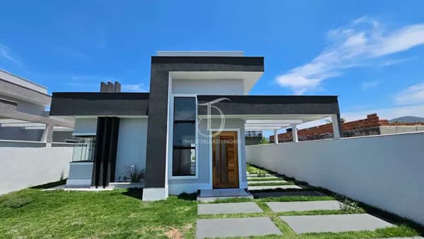 Linda Casa de Alto Padrão em Itaipuaçu