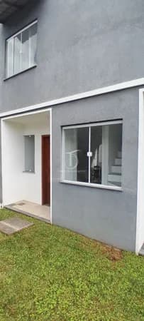 Charmoso duplex em condomínio fechado em Teresópolis!