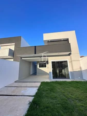 Casa Alto Padrão no Jardim Atlântico Oeste próximo à praia