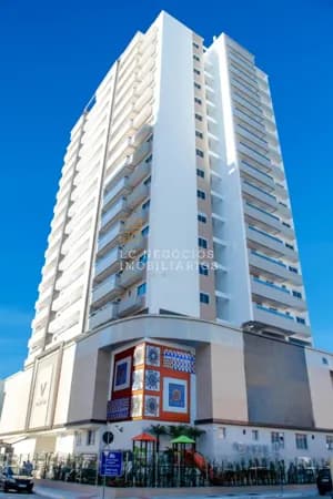 Apartamento à venda no bairro Campinas em São José/SC