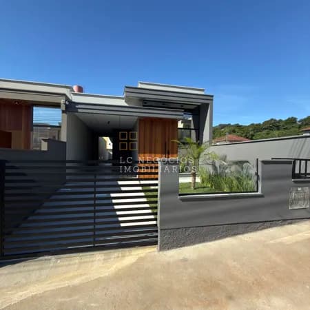 Casa em São José - Real Parque