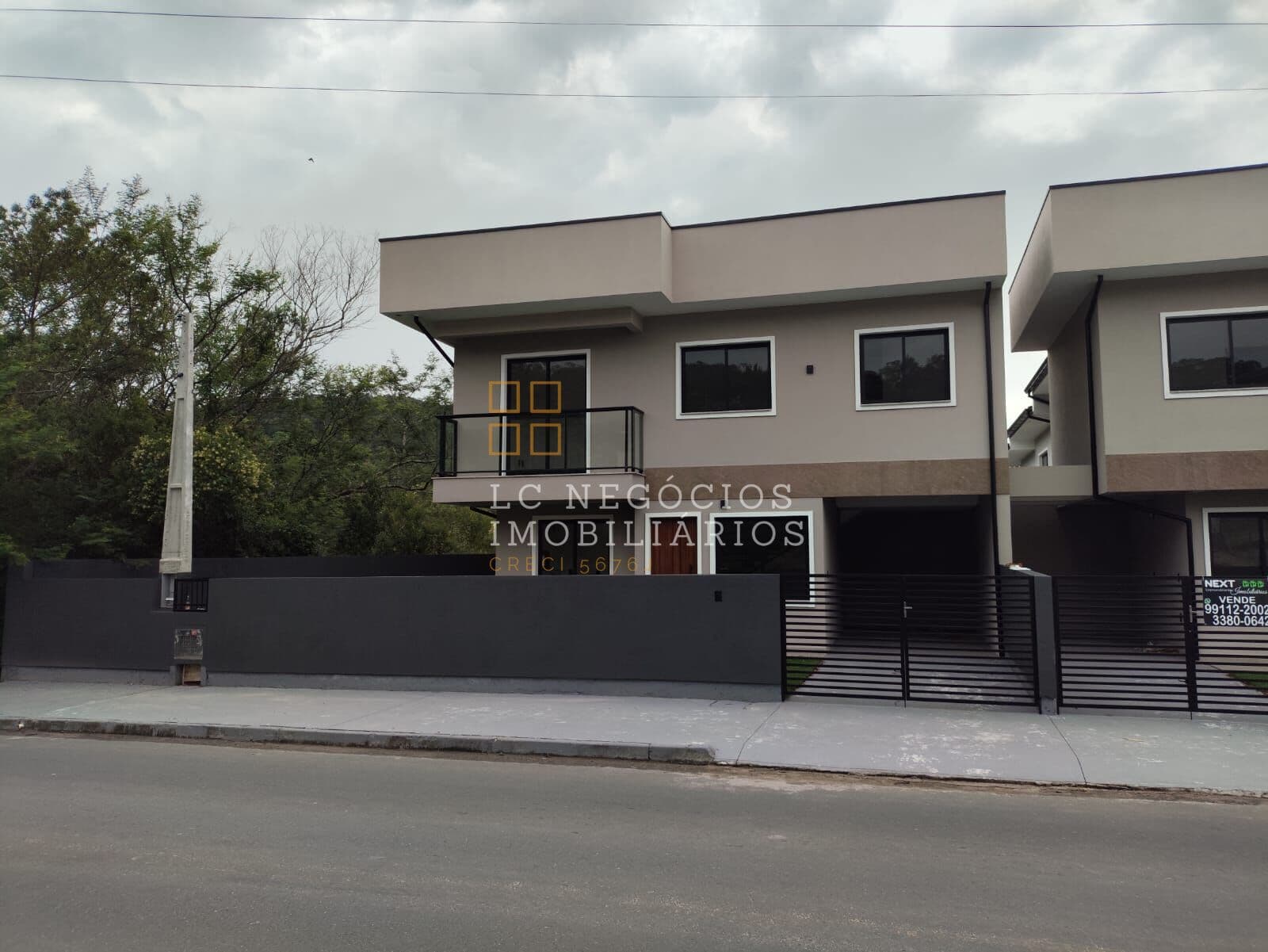 Sobrado em São José - Potecas
