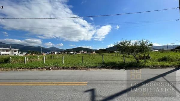 Terreno à venda no bairro Guarda do Cubatão em Palhoça/SC