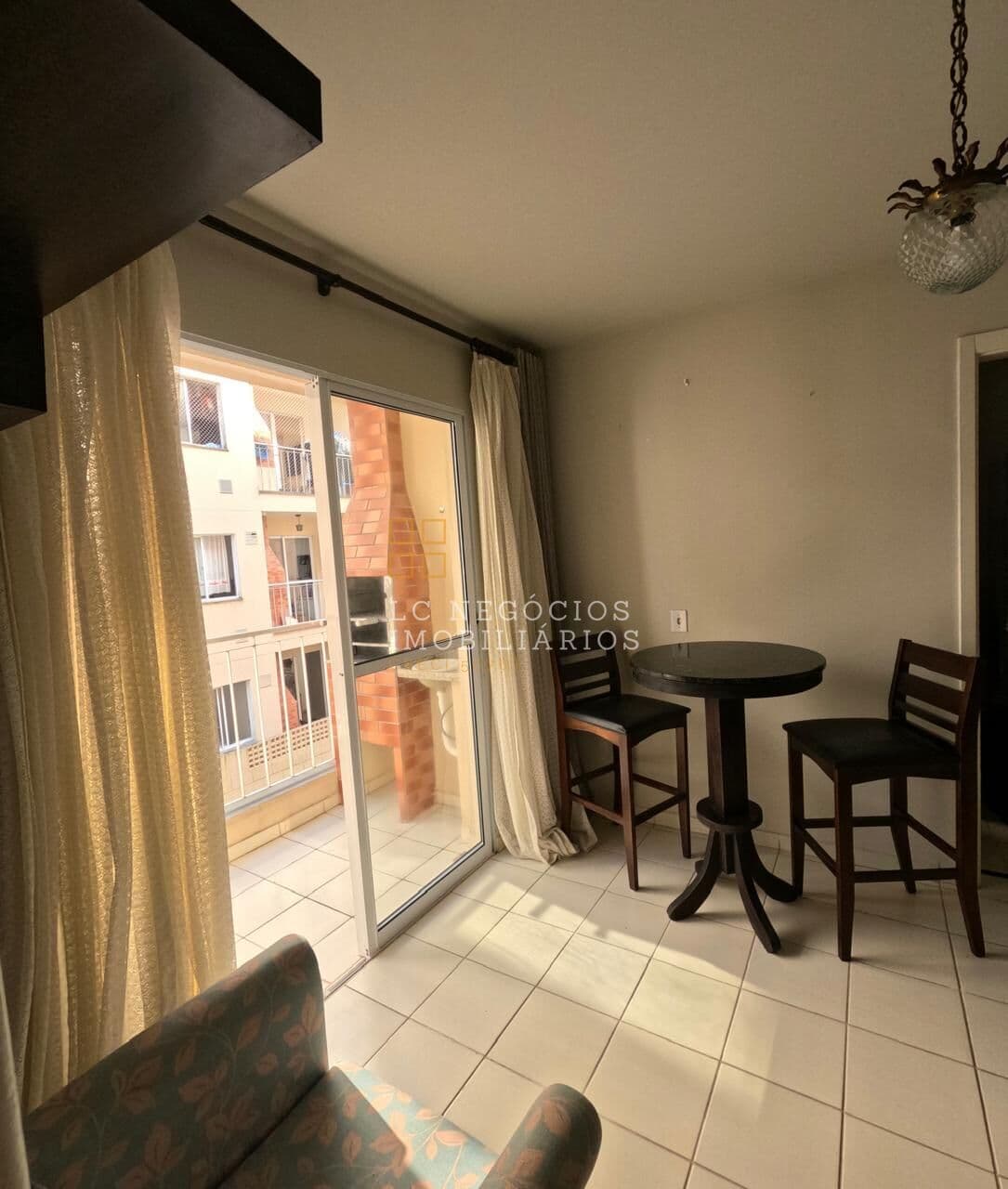 Apartamento em São José - Serraria