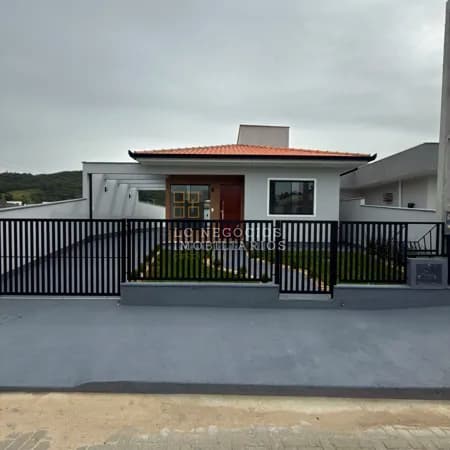 Casa em São José - Forquilhas