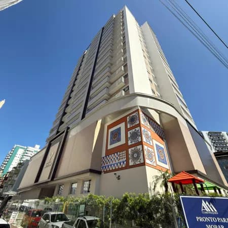 Apartamento à venda no bairro Campinas em São José/SC