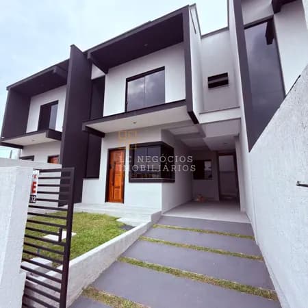 Sobrado em São José - Forquilhas