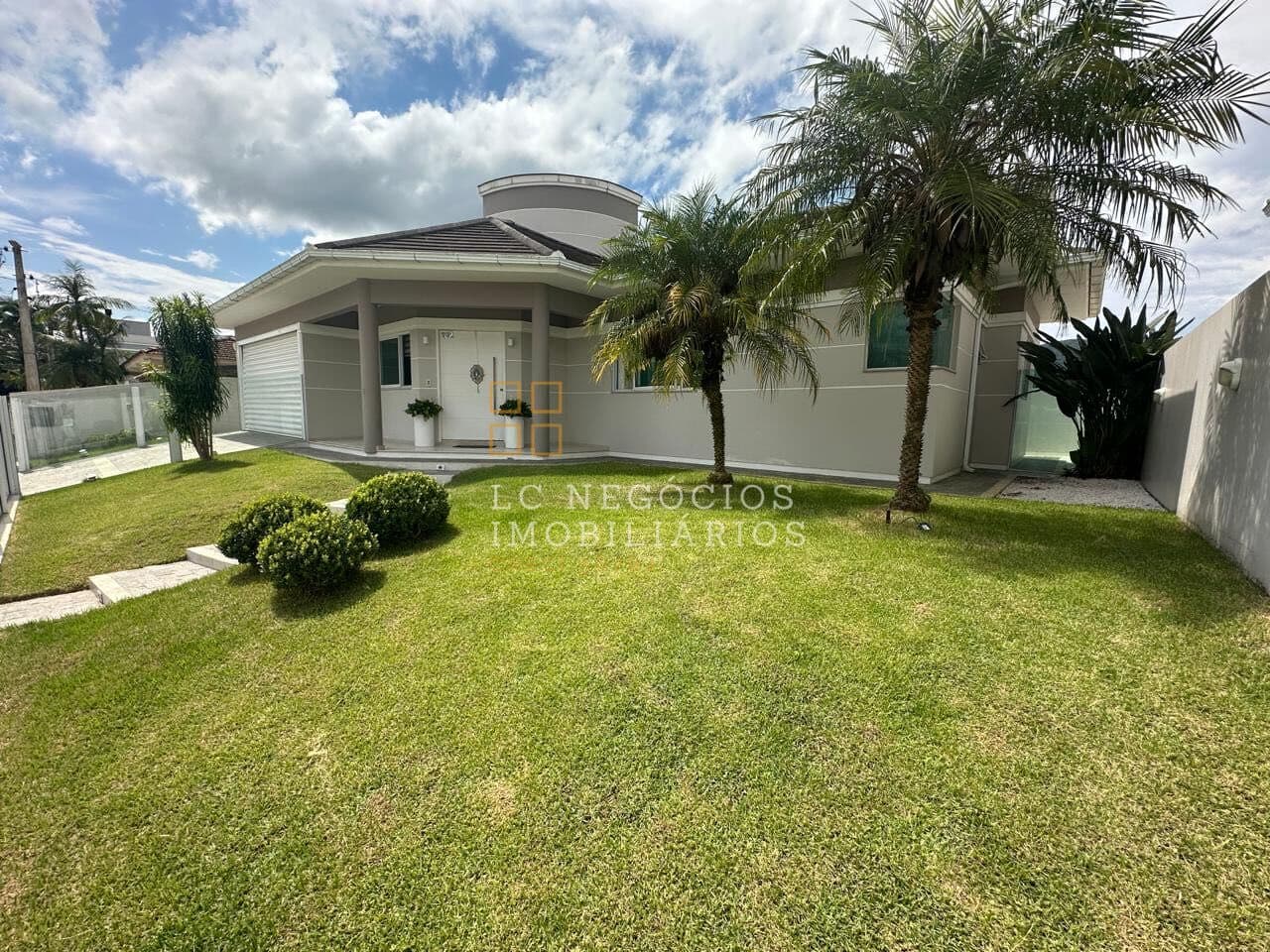 Casa em Santo Amaro da Imperatriz - Vila Becker