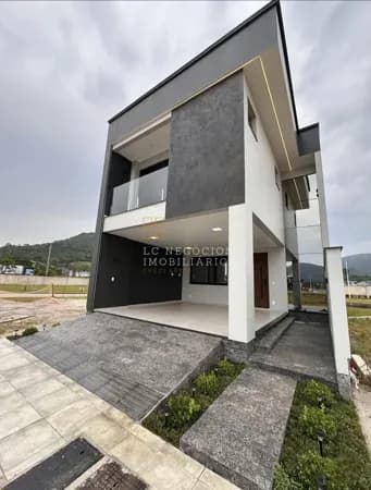 Casa em Biguaçu - Beira Rio
