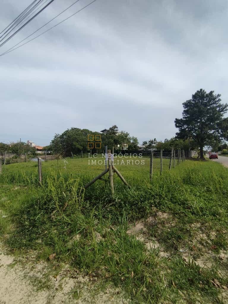 Terreno Lote de esquina na Praia da Pinheira