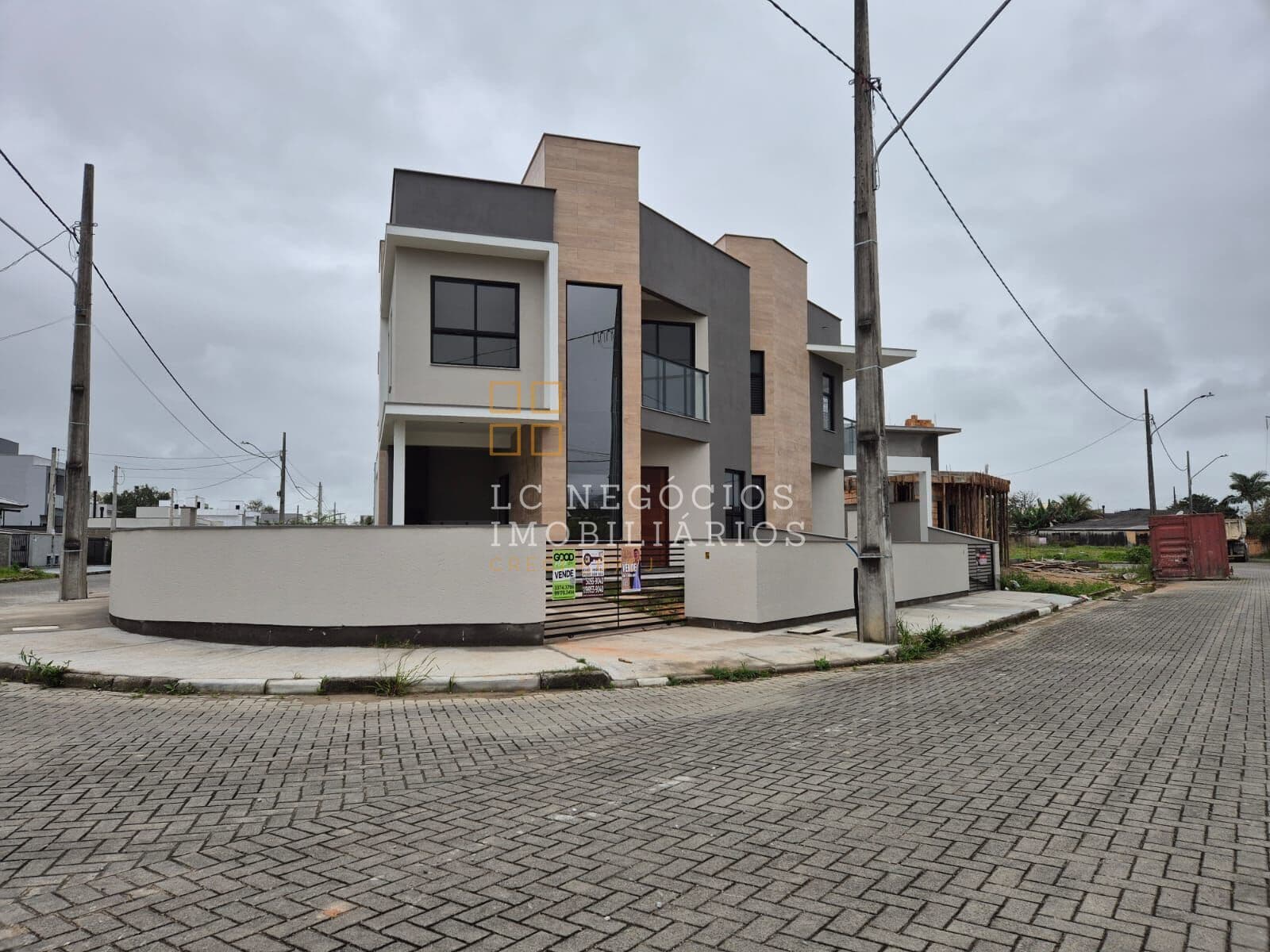 Sobrado em Palhoça - Bela Vista