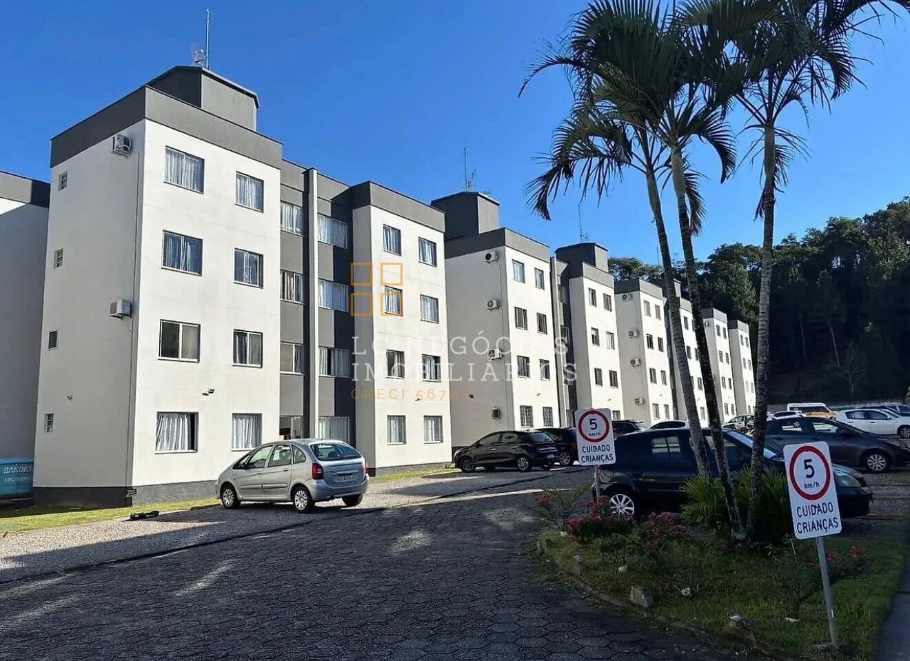 Apartamento em Palhoça - Passa Vinte