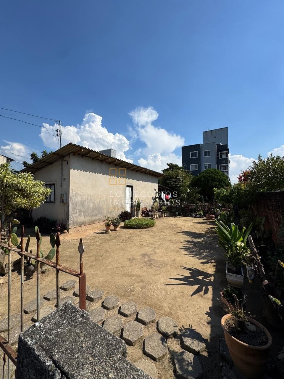 Lote/Terreno em Palhoça - Jardim Eldorado
