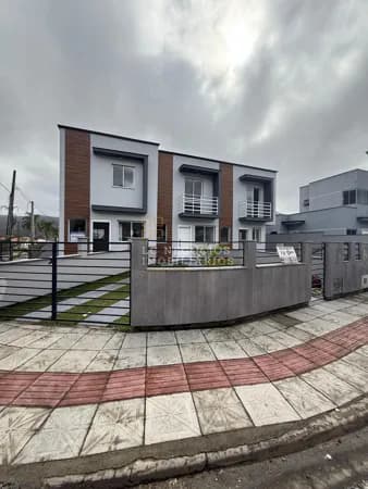 Sobrado em Palhoça - Bela Vista
