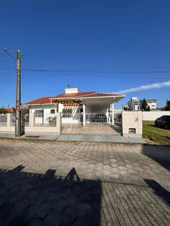 Casa em Palhoça - Aririu