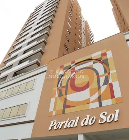 Apartamento à venda no bairro Campinas em São José/SC