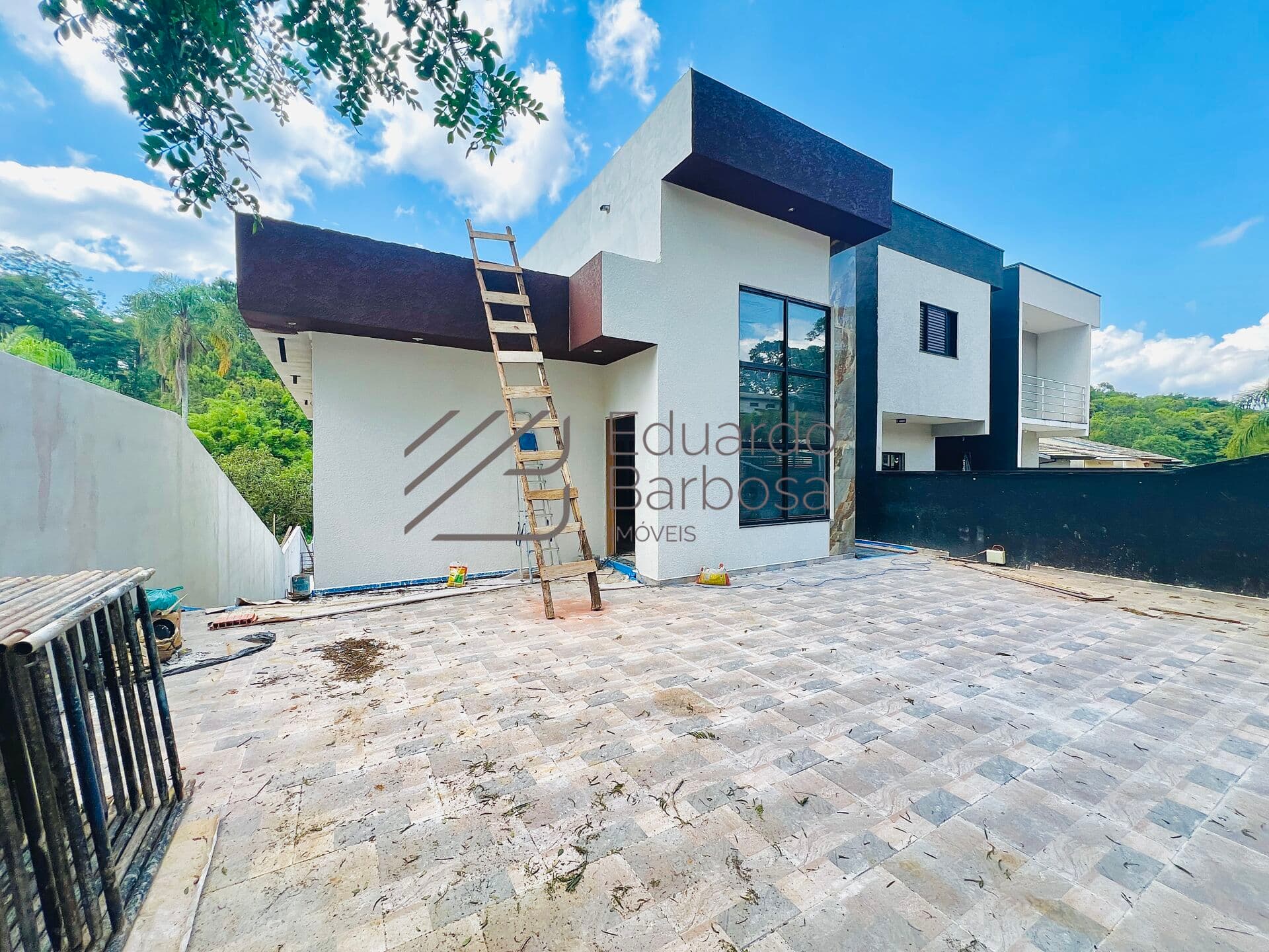 Casa à Venda em Mairiporã/SP