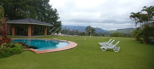 Sítio na região de Atibaia