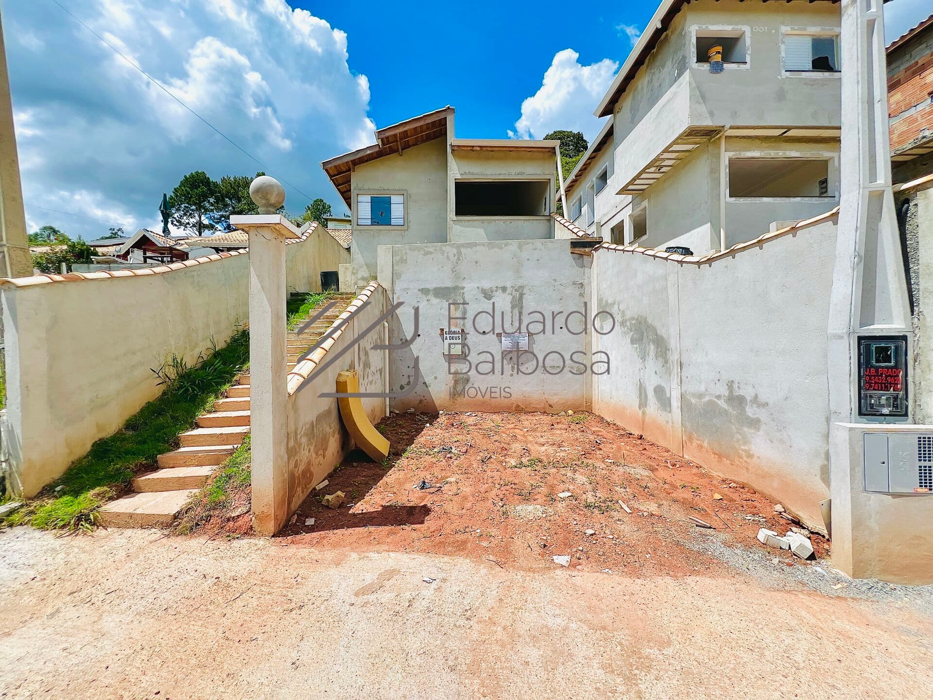 Casa à Venda em Mairiporã/SP