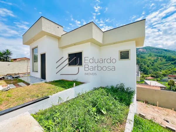 Casa à Venda em Mairiporã/SP