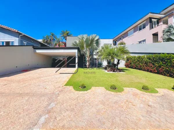 Casa á Venda em Condomínio - Atibaia/SP