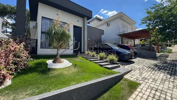 Casa à Venda em Condomínio Fechado - Atibaia/SP