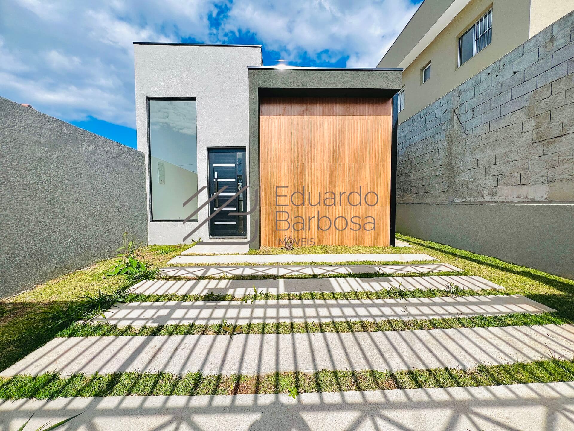 Casa à Venda em Mairiporã/SP