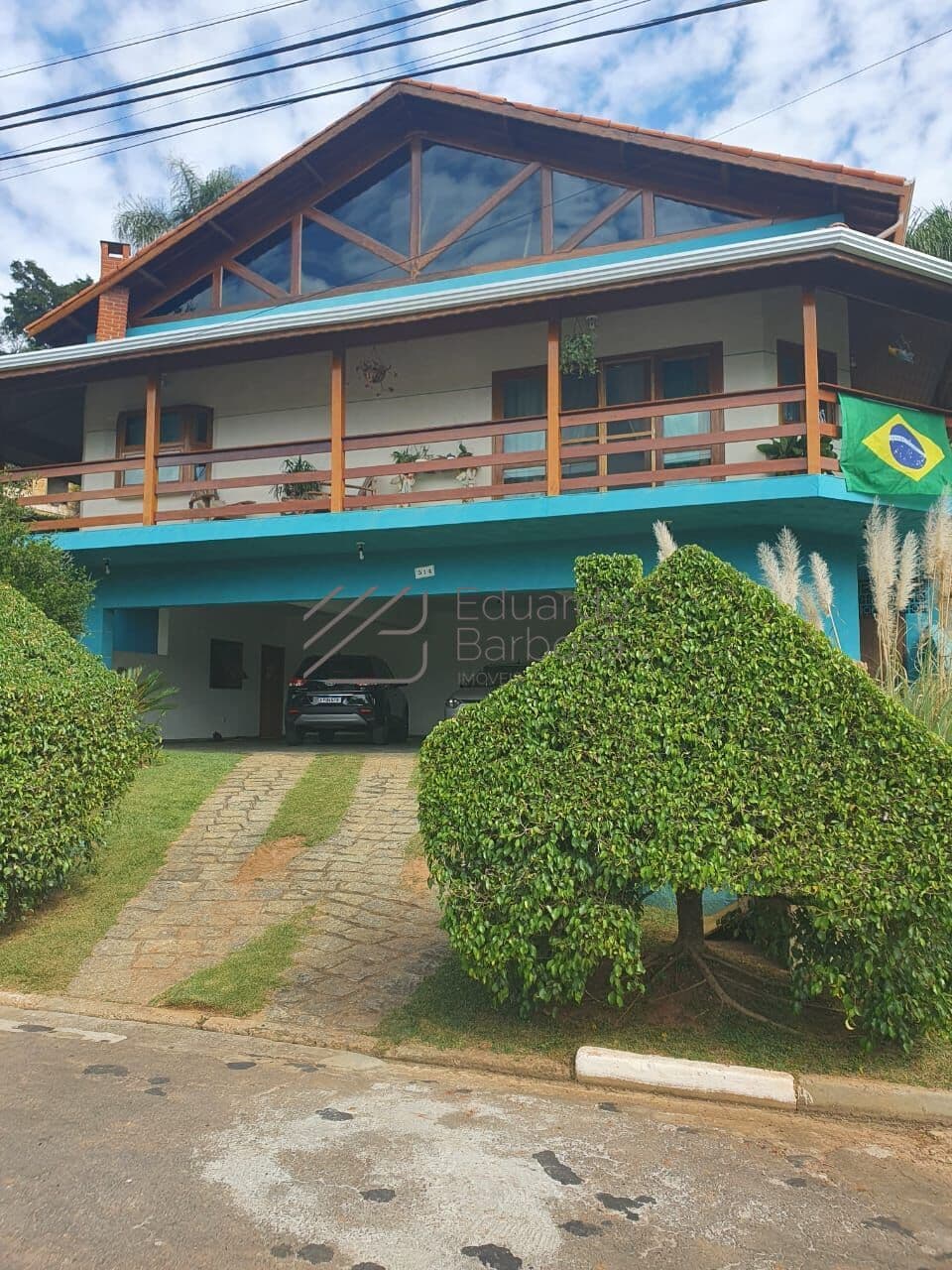 Casa em condomínio em Mairiporã com acesso para represa