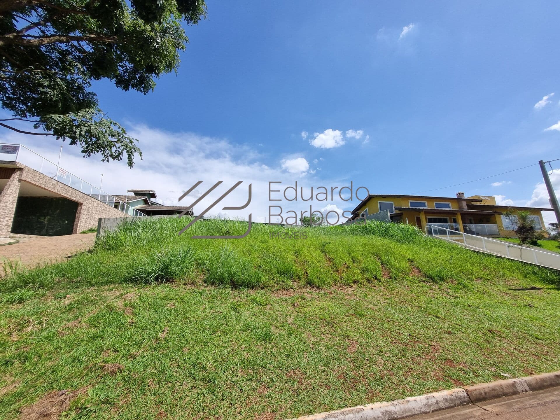 Terreno em Condomínio em Atibaia