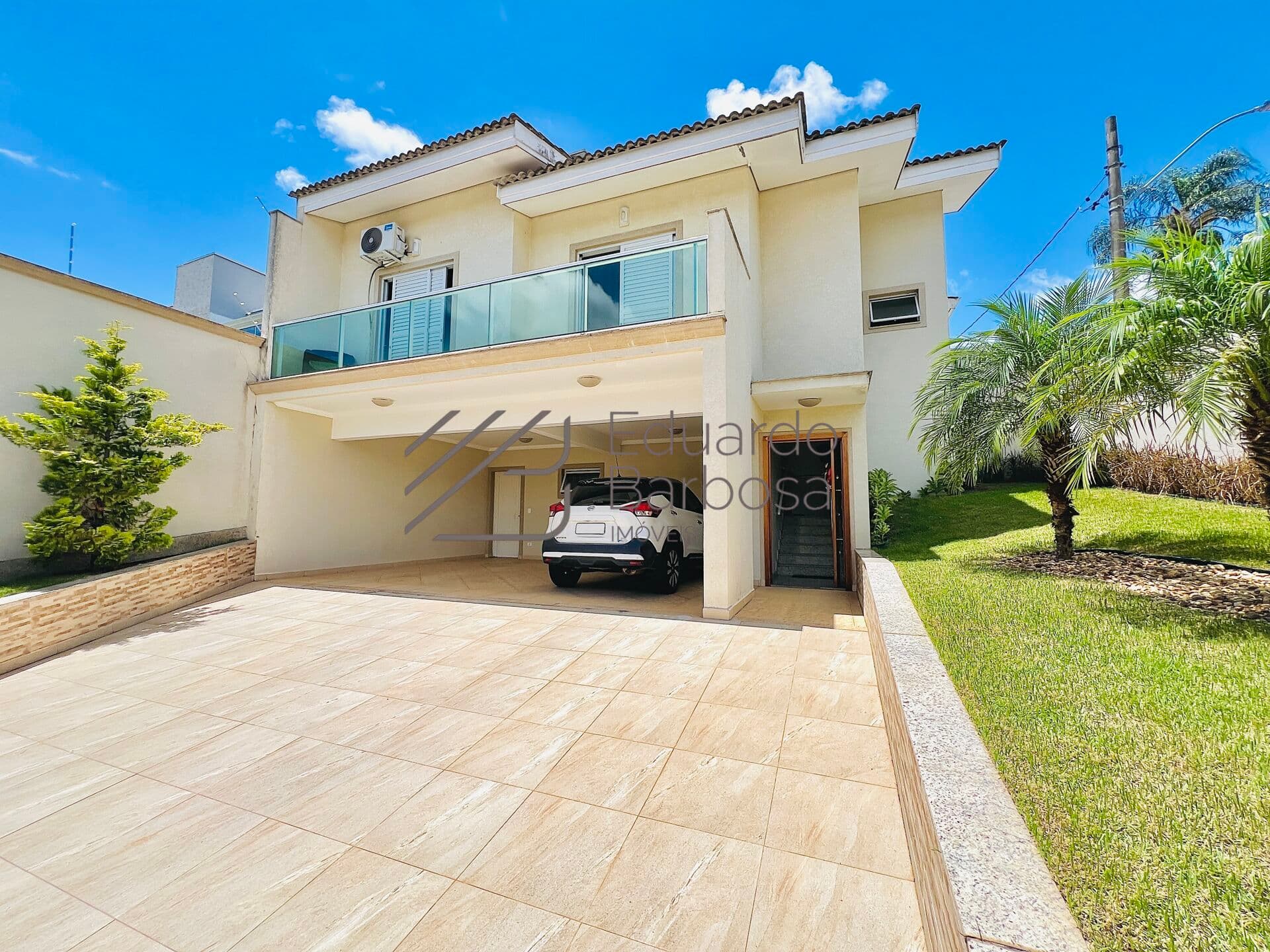 Casa à Venda na Melhor Localização de Atibaia/SP