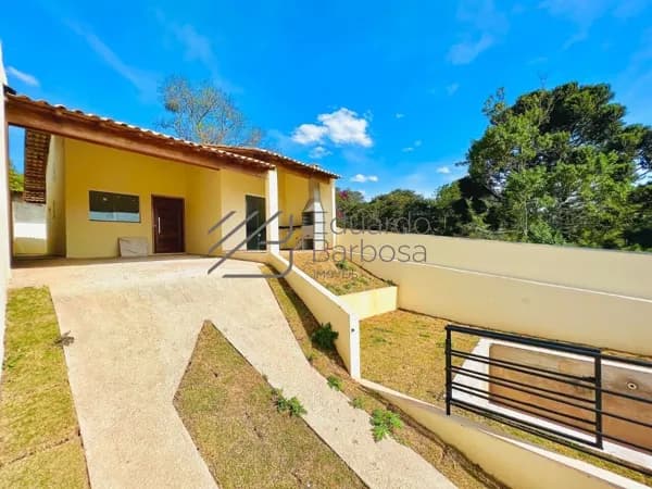 Casa com Piscina em Mairiporã/SP