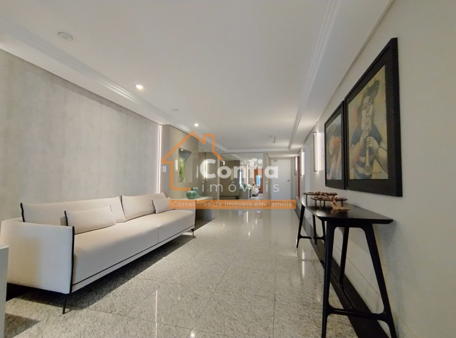 Apartamento no bairro Centro em Florianópolis-SC