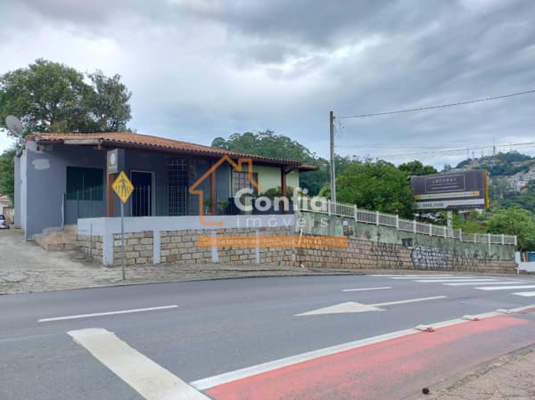 Casa/Terreno a 650m da UFSC