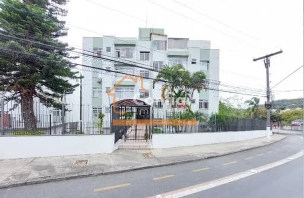 Apartamento à Venda a 190m da UFSC no Saco dos Limões – 2 Quartos