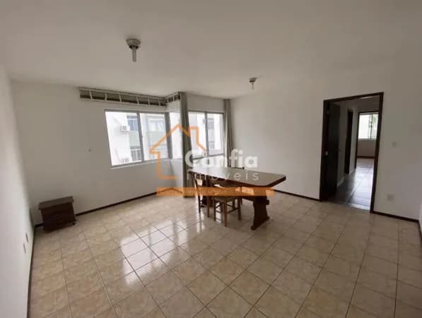 Apartamento com 4 Quartos a 300m da UFSC