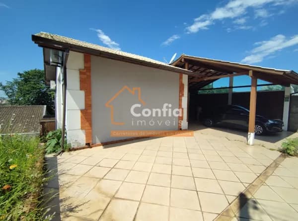 Casa no Centro + espaço independente + mobilidade urbana