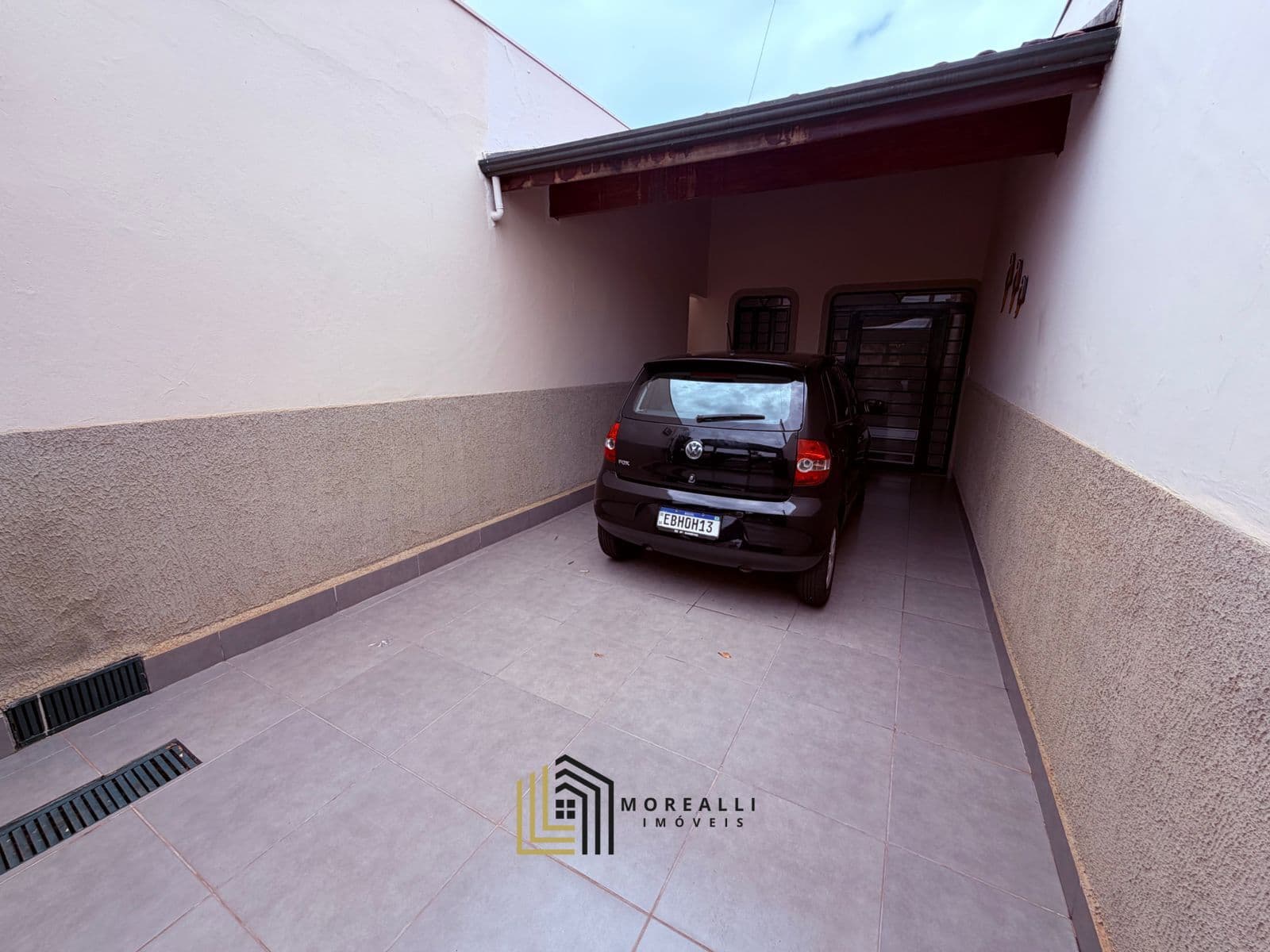 VENDEM-SE DUAS CASAS NO CENTRO DE BARRETOS