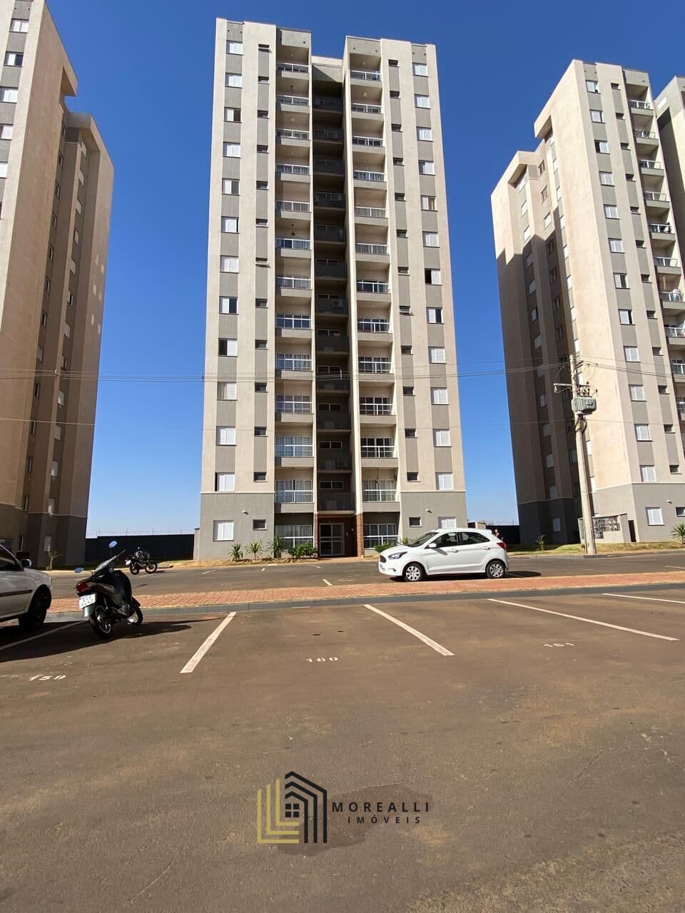 Ótimo apartamento com sacada e ar-condicionado nos quartos