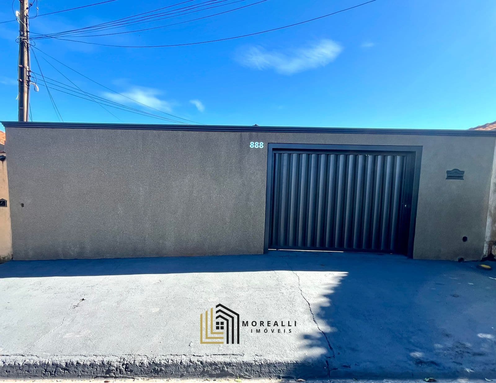Casa Padrão - Bairro Zequinha Amendola (pra baixo das 2 pistas)
