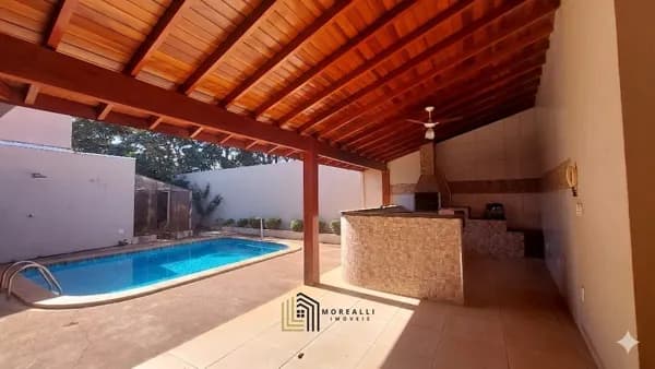 Sobrado à Venda no Bairro Fortaleza – Conforto, Espaço e Área de Lazer Completa