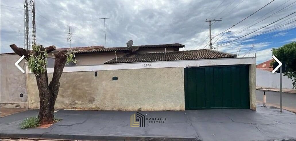 Casa à Venda | Bairro Ibirapuera | Próximo ao Shopping