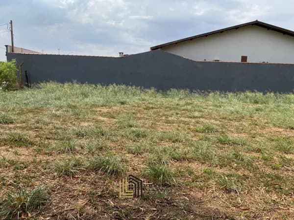 Terreno na Divisa do bairro Los Angeles e Jardim Europa
