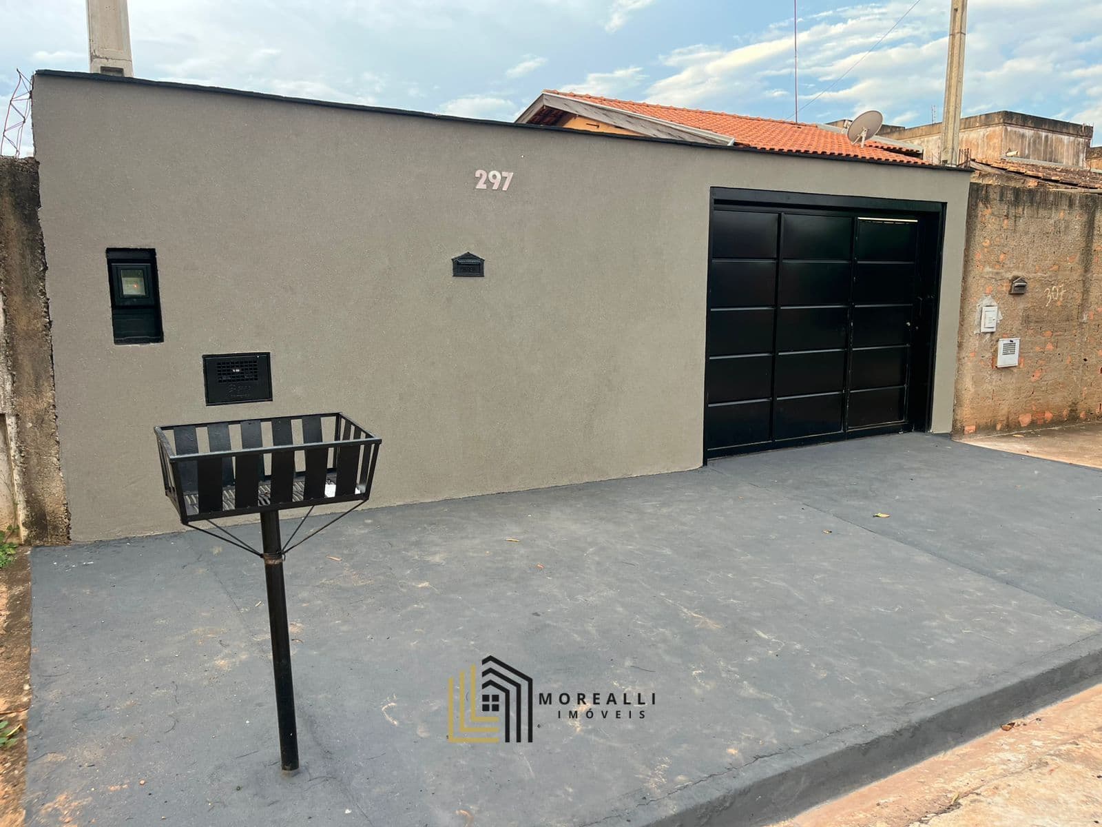 Casa Padrão - Bairro JARDIM DOS COQUEIROS