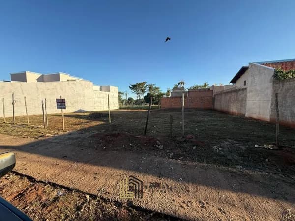 Oportunidade: 2 Terrenos de 200m² na Av. MP7 – R$110.000 Cada!